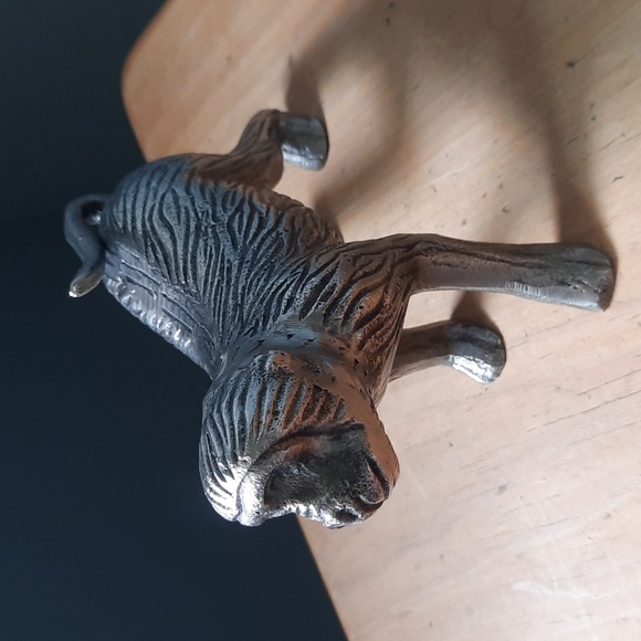 Metal Alloy Walking Monkey - Picture 3 of 4